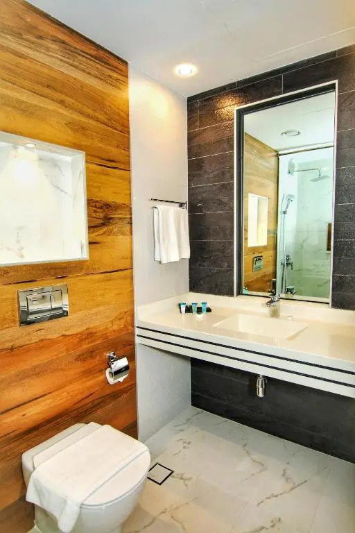 Muscat Gate Hotel hotel interior