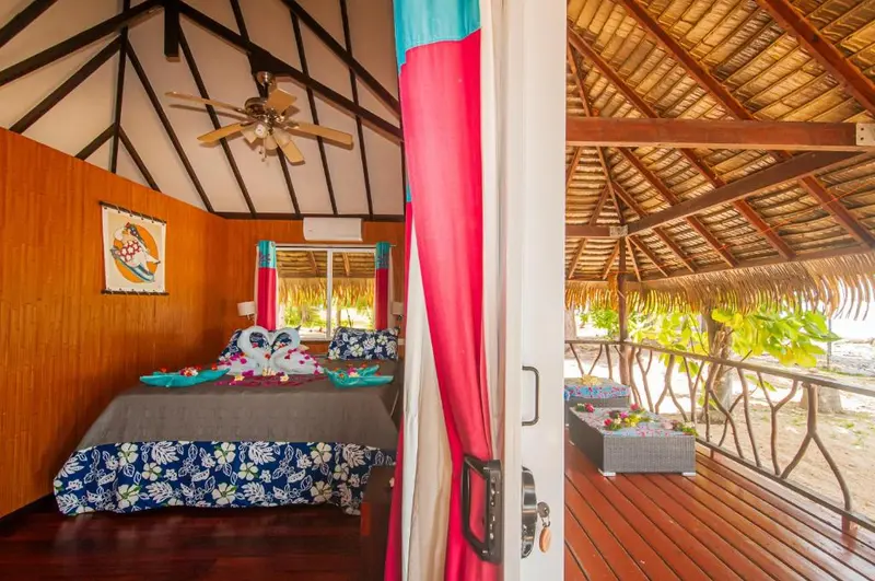 Raira Lagon Hotel hotel interior
