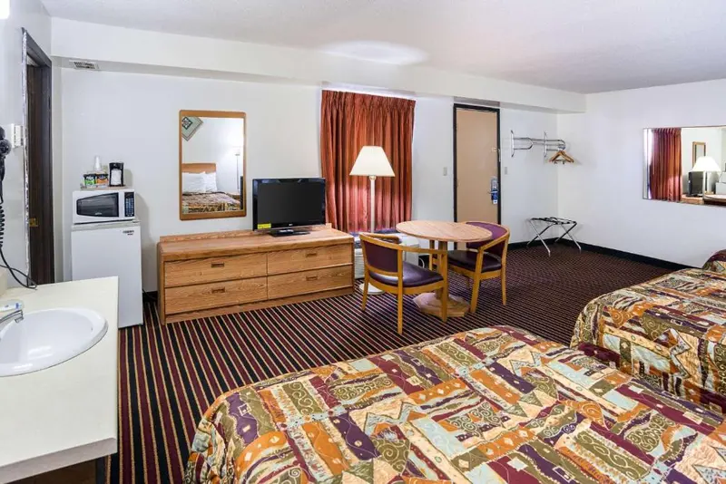 Rodeway Inn Austin hotel interior