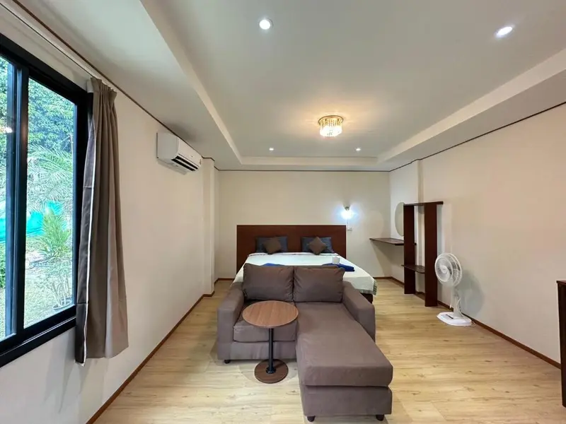 Salad Beach Resort hotel interior