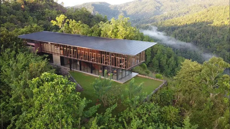 Santani Wellness Resort hotel in Kandegedara