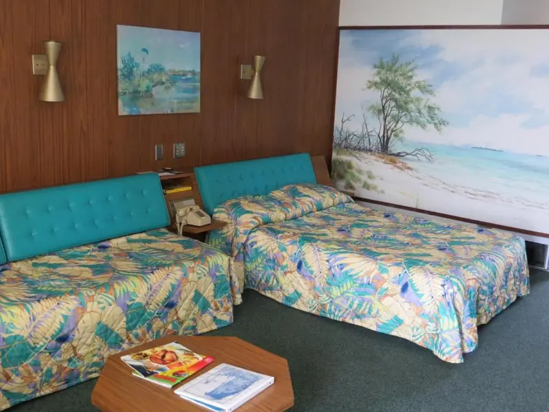 Sugarloaf Lodge hotel interior