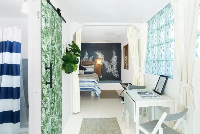 Trade Winds Guesthouse hotel interior