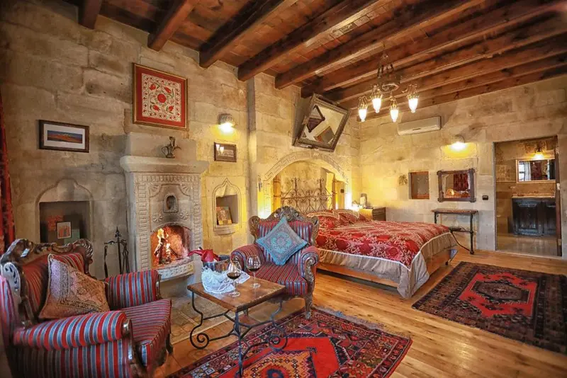 Travellers Cave Pension hotel interior